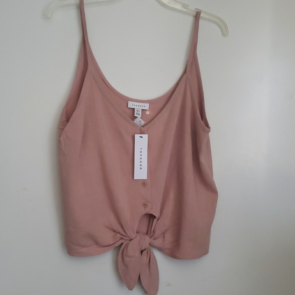 Sleevless Knot Crop Top